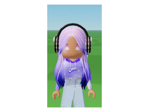 Can someone draw my friend's oc? Tysm if u do