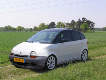 the weird car