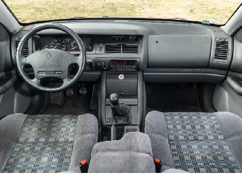J'ai une voiture et tu l'as pas >:)