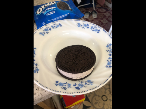 OREO ICECREAM SANDWICH