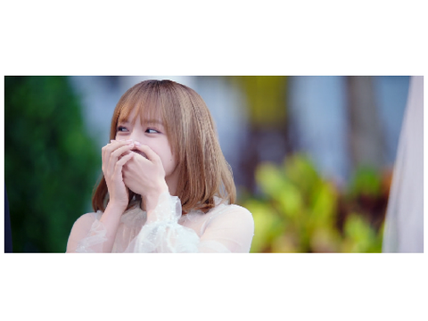 tong yao at her bestie's wedding: