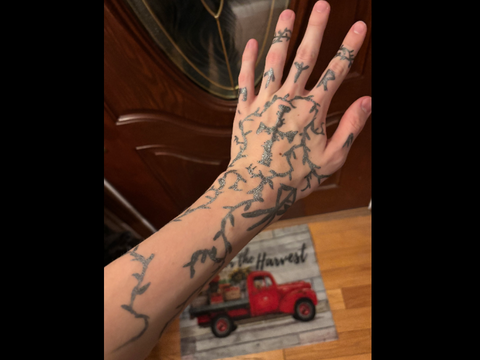 yep, that’s hand :3