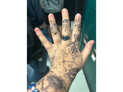 Cool shee I drew on my hand yeahhh