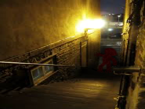 Alleyway creep