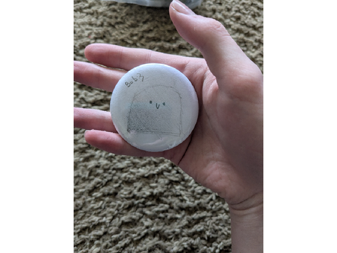Got a pin maker :3