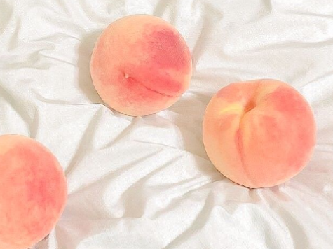 ✦