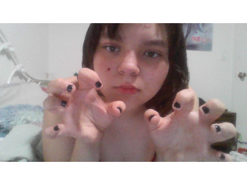 GOT MEH NAILS PAINTED-
