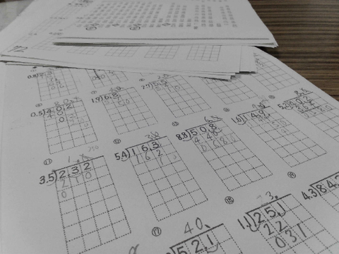 夏休みの宿題、終わらせるぞー！