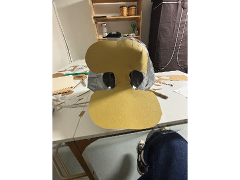 I’m making a paper fursuit head >:3