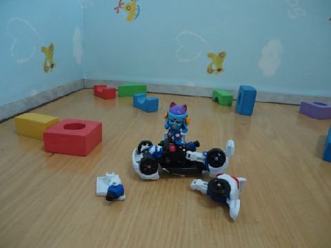 Fighting Robos! (stop motion)