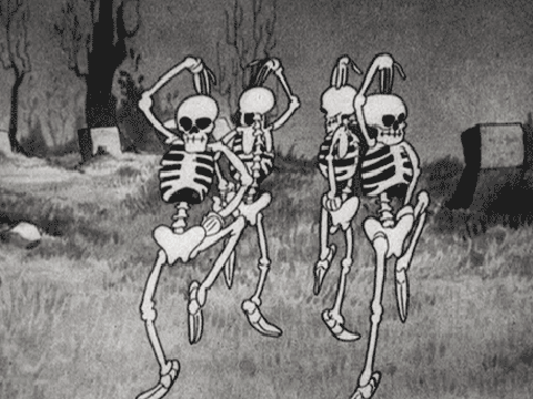 SpOOKY ScARy SkELeTOnS!!!!