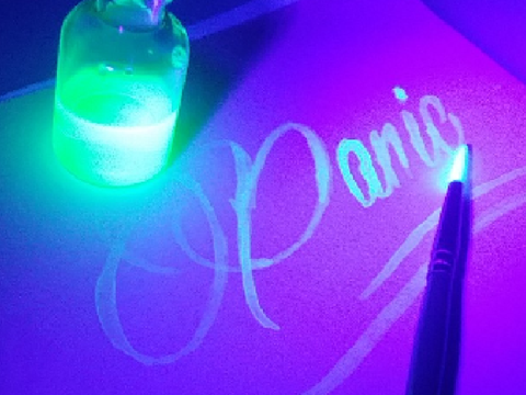 Painting with... E. Coli Excretions?? 