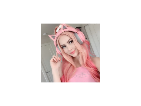 Plz follow my new alt, @LovePinkAsheArmy!