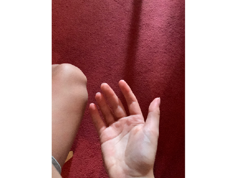 Hand and knee reveal