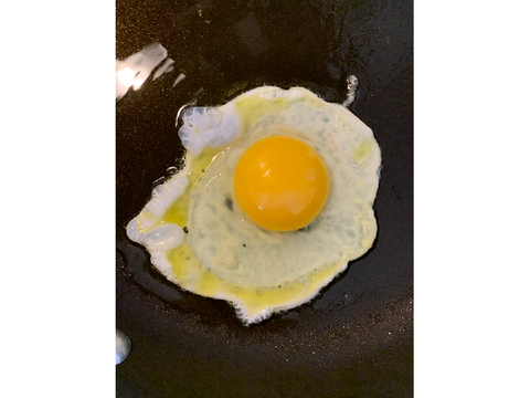 I made an egg :>