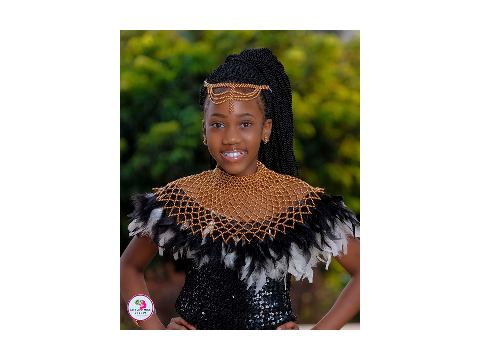 Rate my frnd irl(little miss Africa)