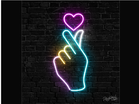 <3