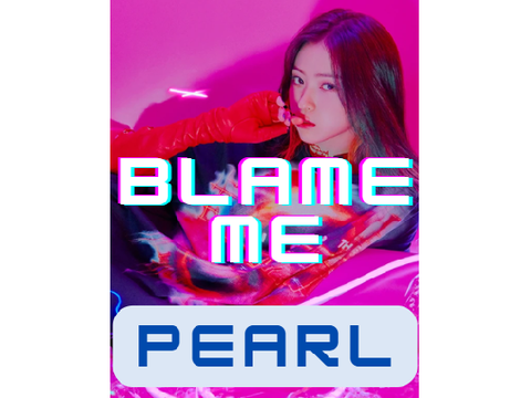 | Pearl Blame me PhotoCard |