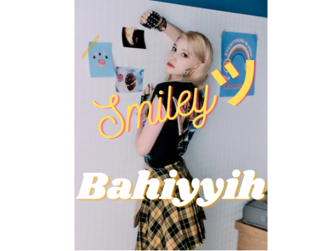 Bahiyyih  Smiley Album PhotoCard