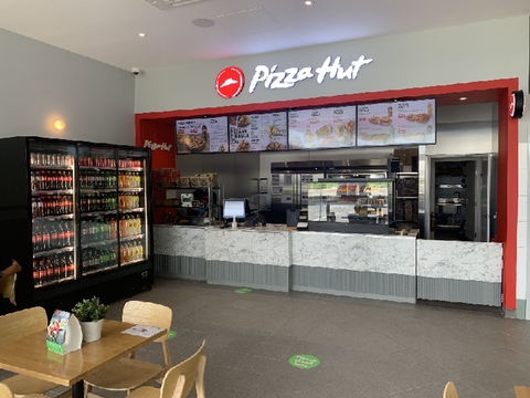 Four.exe for hire 18: pizza hut