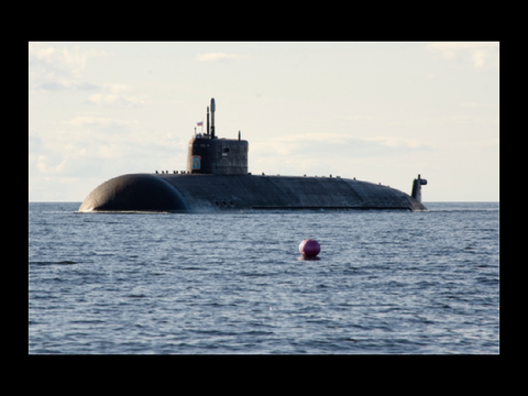 ロシア海軍　原子力潜水艦「ツングースカ」