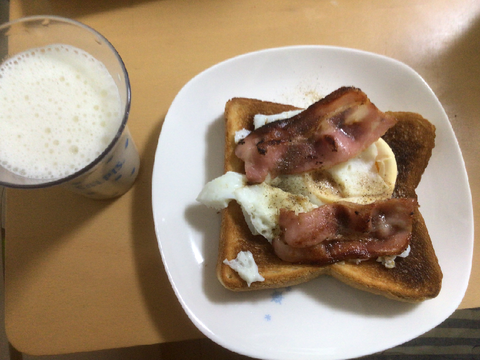 色々失敗した朝食