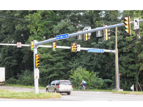 Braddock Rd Traffic light 