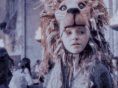 ☾