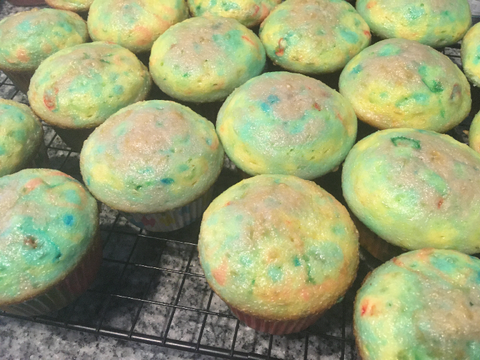 i made gay cupcakes :0