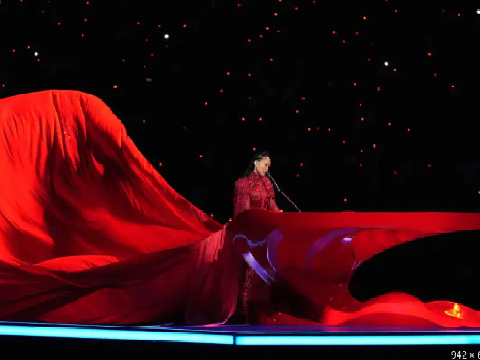 Alicia keys killing it as always w/ her top hit [Halftime show 2024]